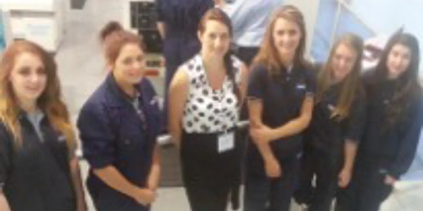 Joanne Zalesinski of 600 UK pictured with trainee engineers at Training 2000