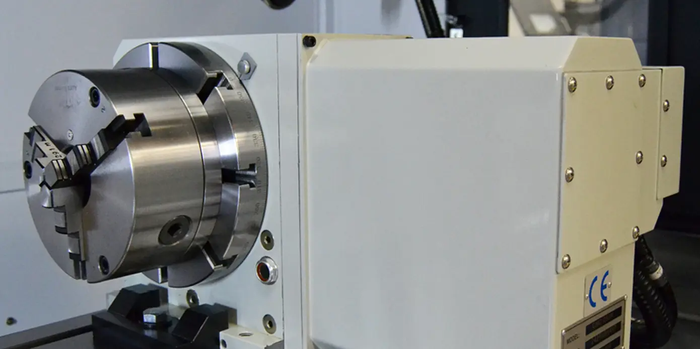 Storm VMC 4-Axis with tailstock options