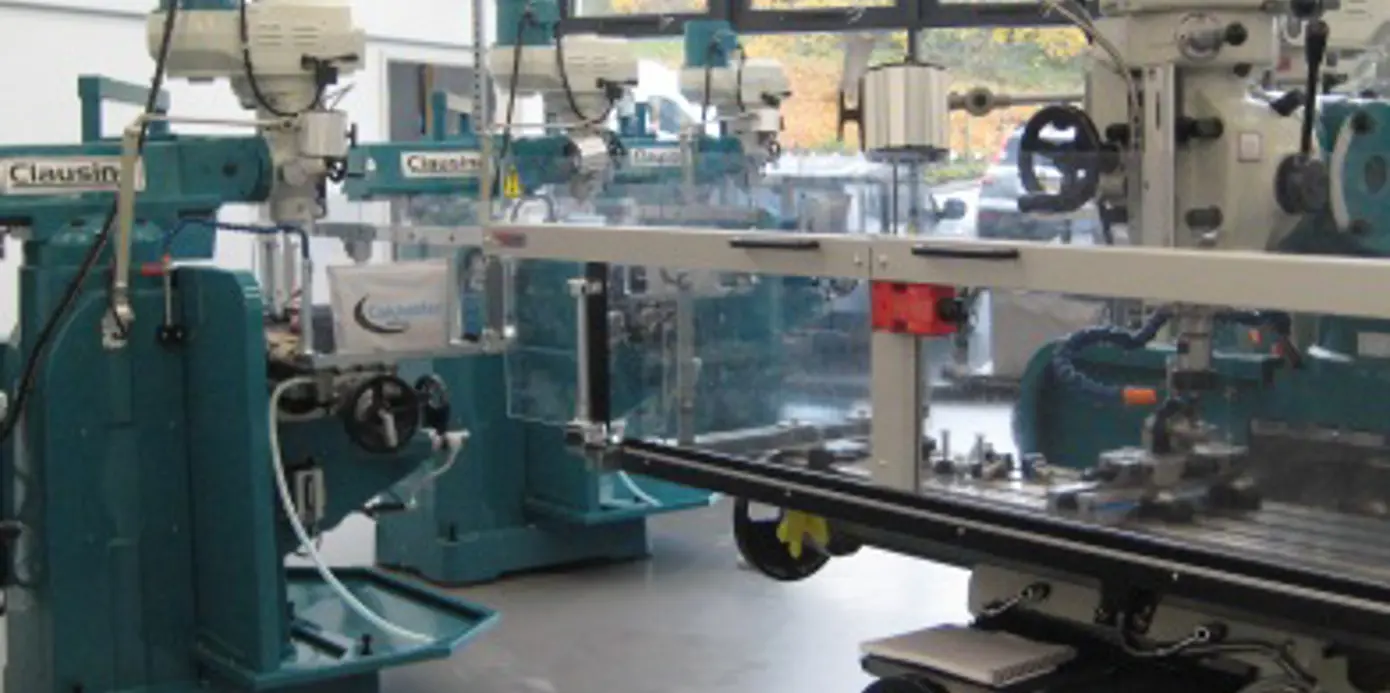 Clausing turret mills at Scarborough UTC