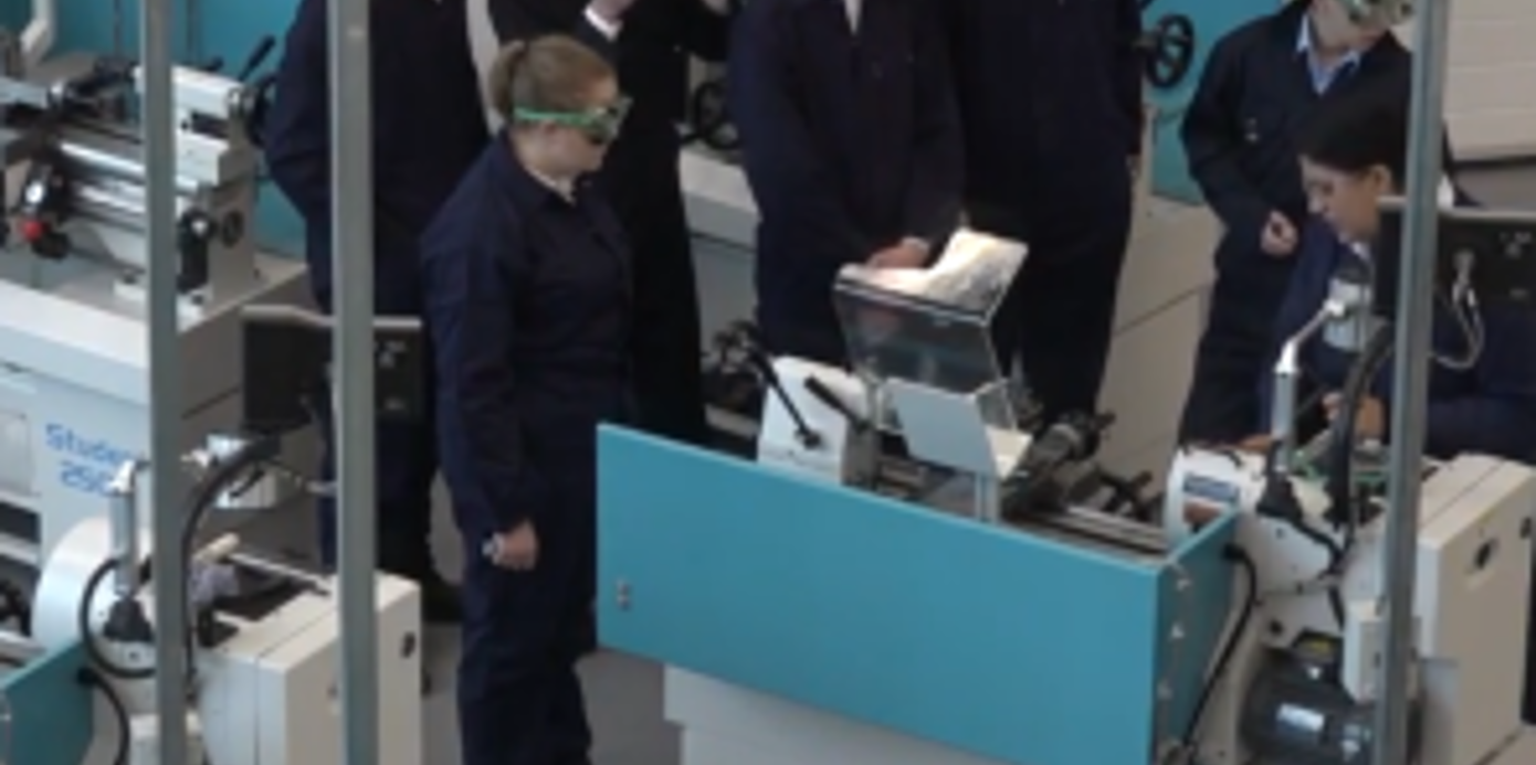 Overview of Colchester Student lathes and Clausing mills