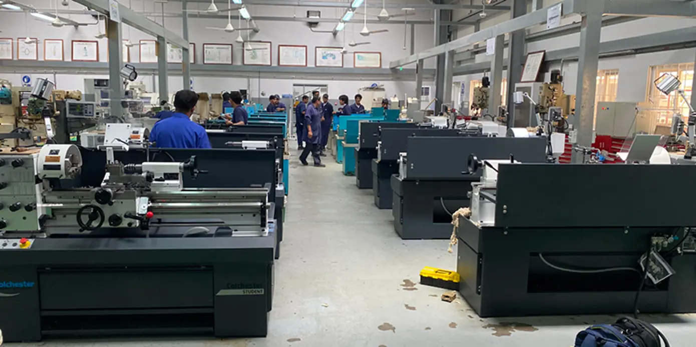Colchester Student lathes in Oman colleges
